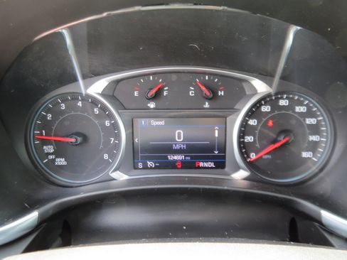 Used 2019 Chevrolet Equinox LT FWD image 22