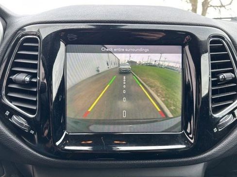 Used 2020 Jeep Compass Limited image 24