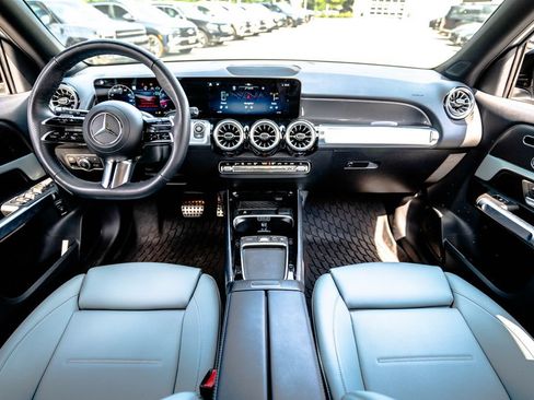 Used 2026 Mercedes-Benz GLB 250 4MATIC image 15