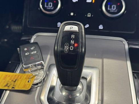 Used 2020 Land Rover Range Rover Evoque S image 15