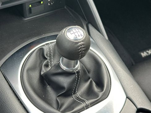 Used 2023 MAZDA MX-5 Miata Sport image 31