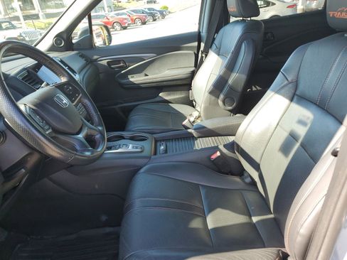 Used 2022 Honda Passport TrailSport image 17