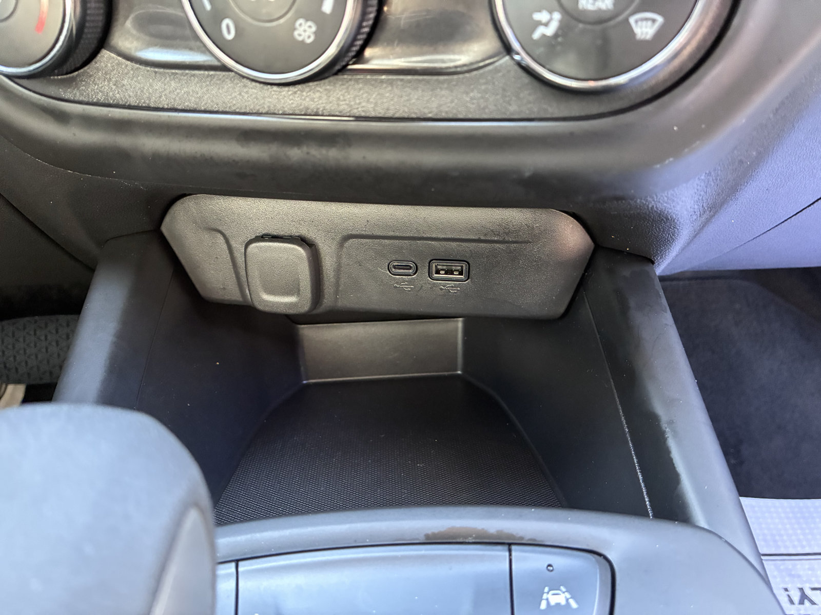 Used 2026 Chevrolet Trax LS FWD image 36