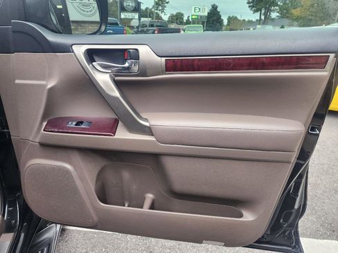 Used 2016 Lexus GX 460 Luxury image 15