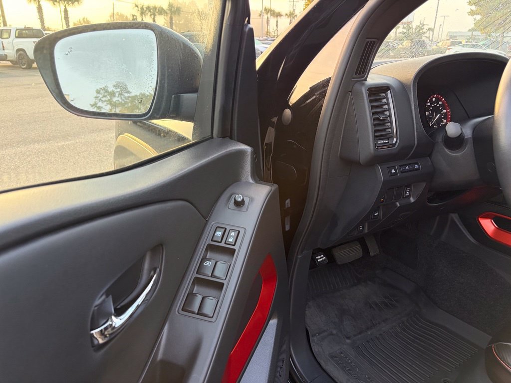 Certified 2024 Nissan Frontier PRO-4X w/ Pro Premium Package AWD/4WD image 12
