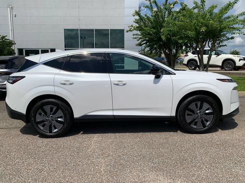 Used 2025 Nissan Murano SL AWD/4WD image 2