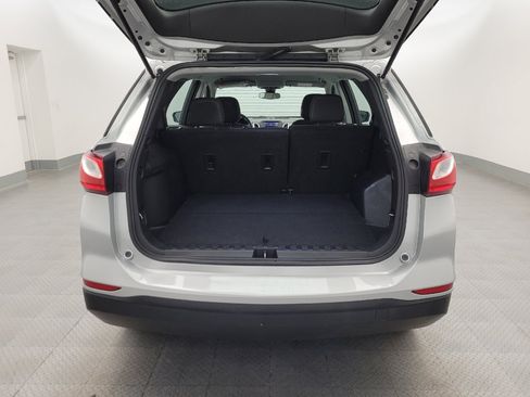 Used 2021 Chevrolet Equinox LS FWD image 29
