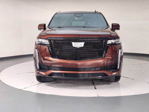 Used 2023 Cadillac Escalade ESV Sport w/ LPO, ONYX Package RWD image 9