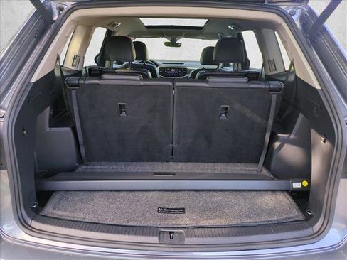 Used 2022 Volkswagen Atlas SEL Premium image 6