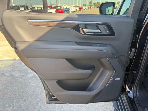 New 2025 Chevrolet Tahoe Premier w/ Sun And Tow Package image 31