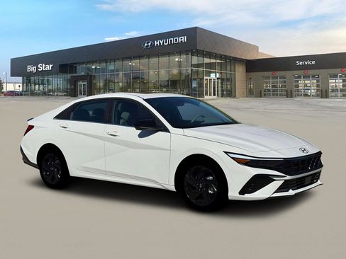 New 2026 Hyundai Elantra SEL Sport FWD image 10