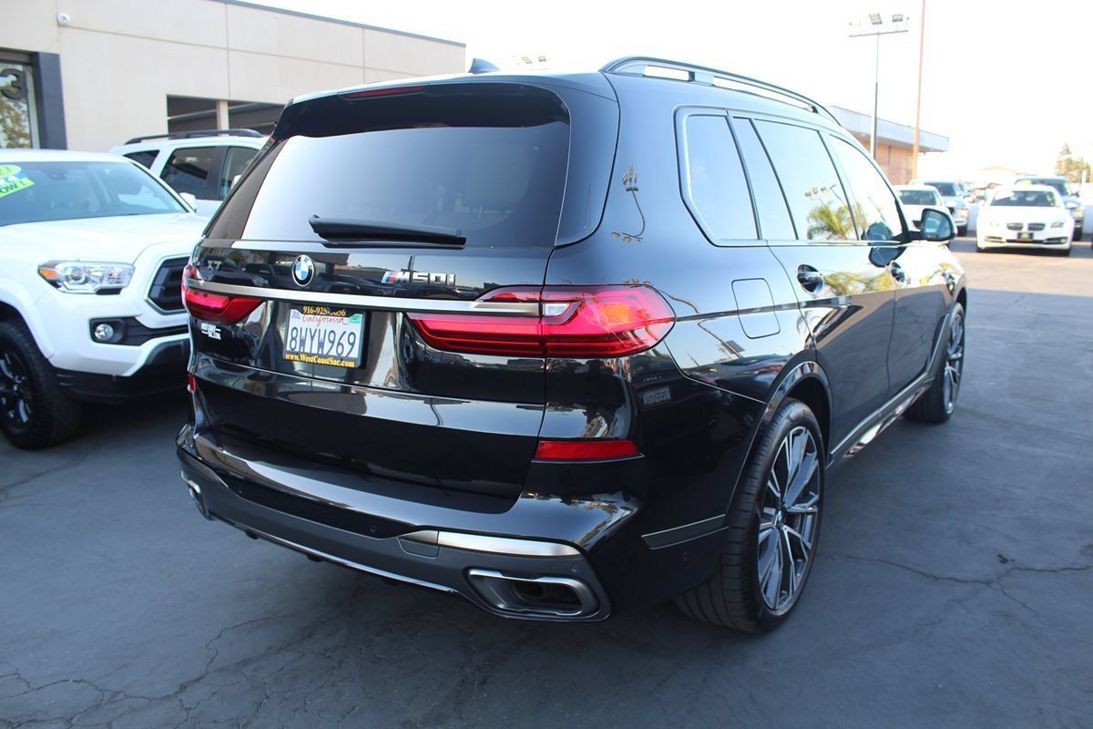 Used 2021 BMW X7 M50i w/ Dynamic Handling Package AWD/4WD image 7