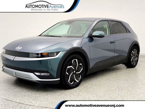 Used 2024 Hyundai Ioniq 5 SEL image 1