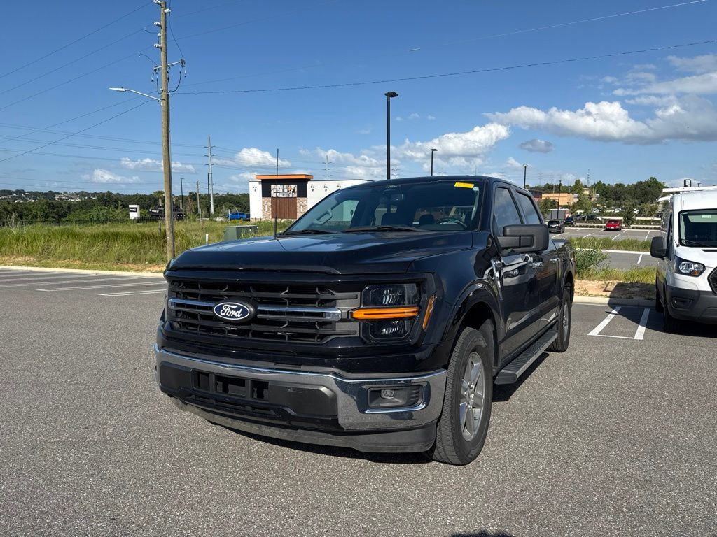 Used 2024 Ford F150 XLT w/ Mobile Office Package RWD image 5