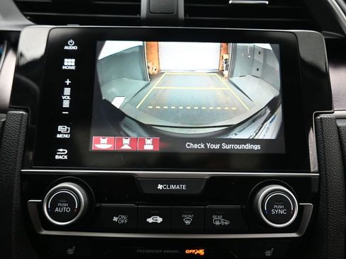 Used 2018 Honda Civic Touring image 19