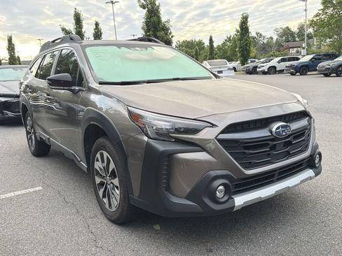 Used 2024 Subaru Outback Limited AWD/4WD image 2