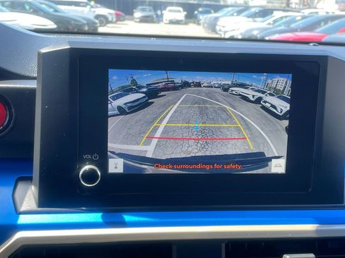 Used 2025 Toyota Tacoma TRD Off-Road image 25