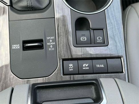 Used 2022 Toyota Highlander Limited image 35