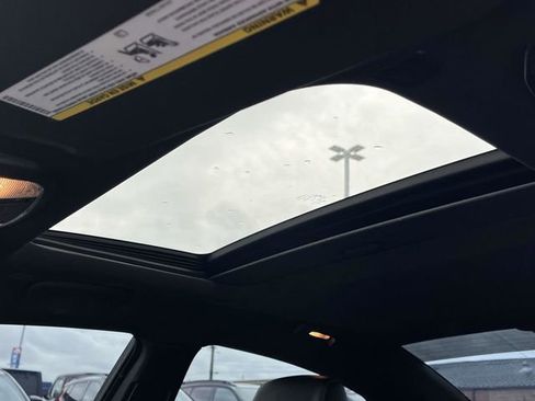 Used 2019 Dodge Charger R/T w/ Plus Group RWD image 14