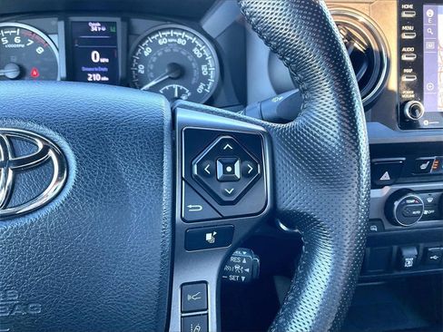 Used 2020 Toyota Tacoma TRD Sport image 22