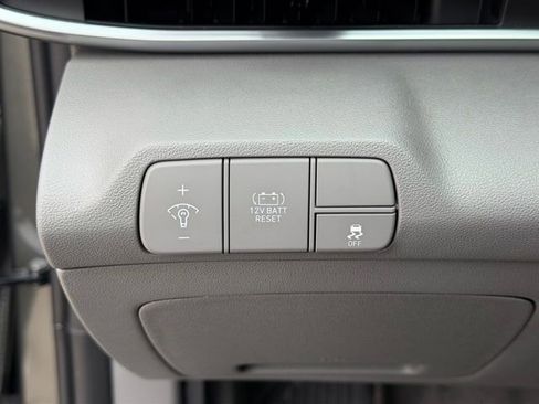 New 2026 Hyundai Elantra Hybrid FWD image 19