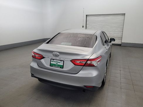 Used 2018 Toyota Camry LE w/ Convenience Package image 7