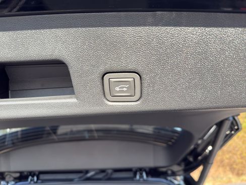 New 2026 Buick Enclave Sport Touring w/ Power Package image 21