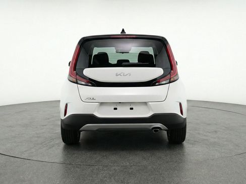 Used 2025 Kia Soul LX w/ LX Technology Package FWD image 7