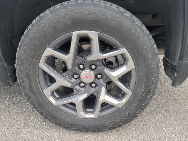 Used 2023 GMC Sierra 1500 SLT w/ SLT Premium Package AWD/4WD image 17