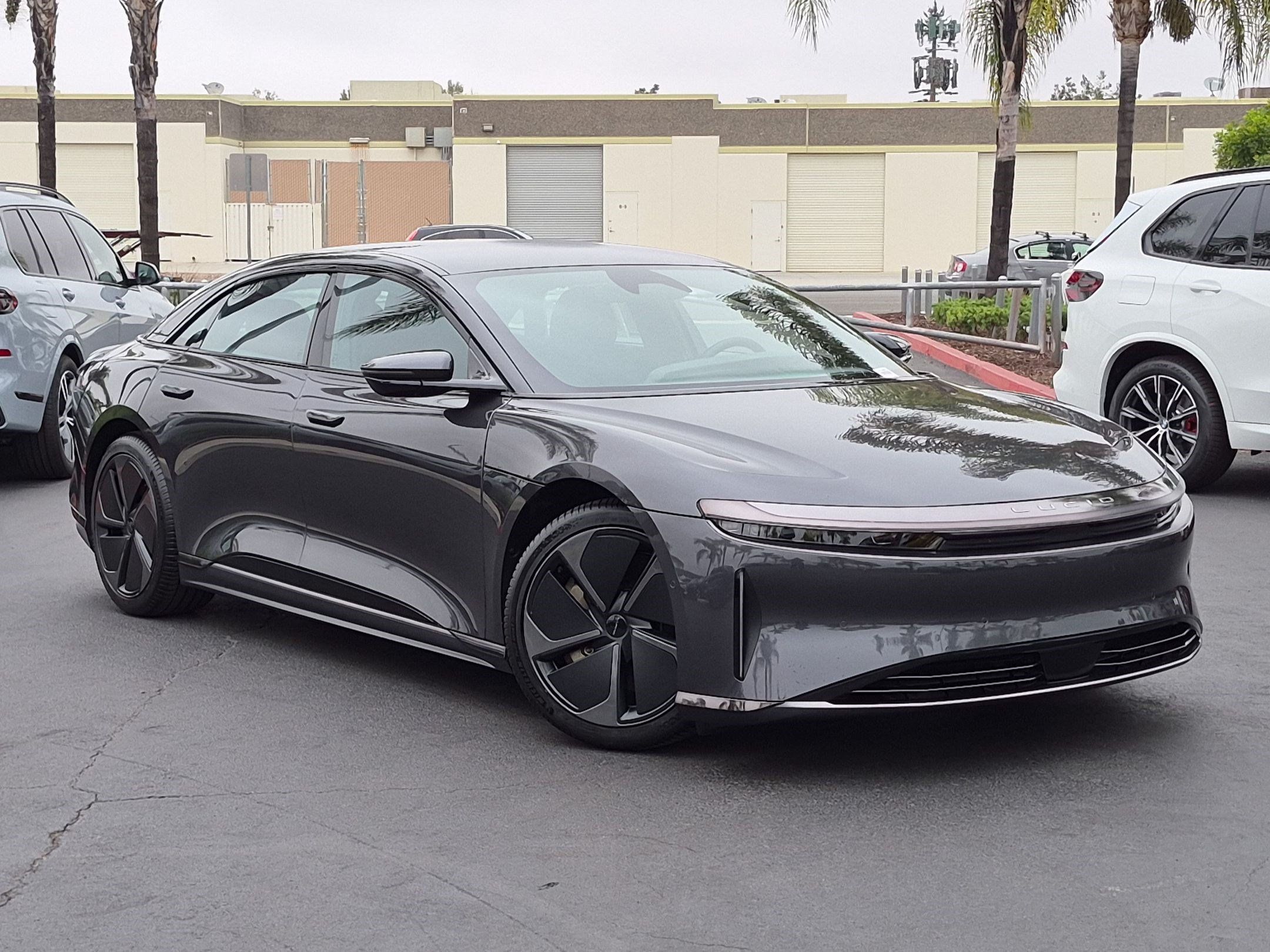 Used 2024 Lucid Air Touring AWD/4WD image 2