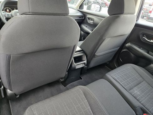 Used 2025 Honda HR-V LX image 19