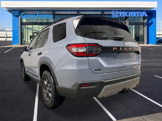 New 2026 Honda Pilot TrailSport image 3