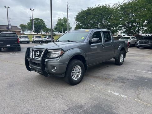 Used 2018 Nissan Frontier SV w/ Value Truck Package AWD/4WD image 10