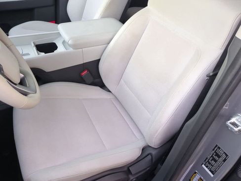 Used 2024 Hyundai Santa Fe SE image 17