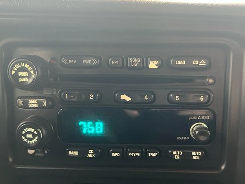 Used 2003 Chevrolet Avalanche 4x4 w/ Suspension Package, Off-Road image 22