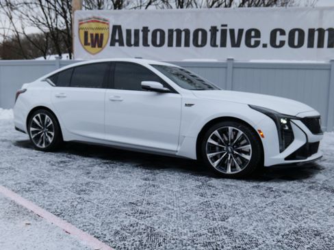 Used 2025 Cadillac CT5 V Blackwing image 3