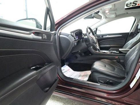 Used 2013 Ford Fusion Titanium w/ Titanium Driver Assist Pkg FWD image 9