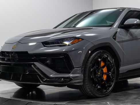 Used 2023 Lamborghini Urus Performante image 4
