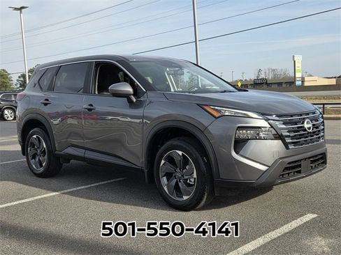 Used 2026 Nissan Rogue SV image 4