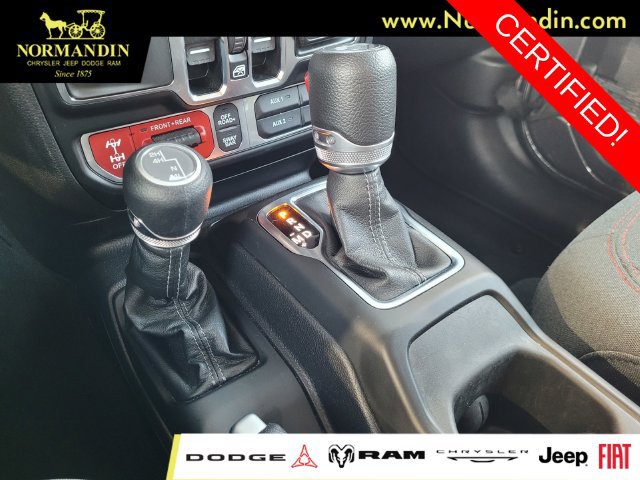 Certified 2025 Jeep Wrangler Unlimited Rubicon w/ Convenience Group AWD/4WD image 14