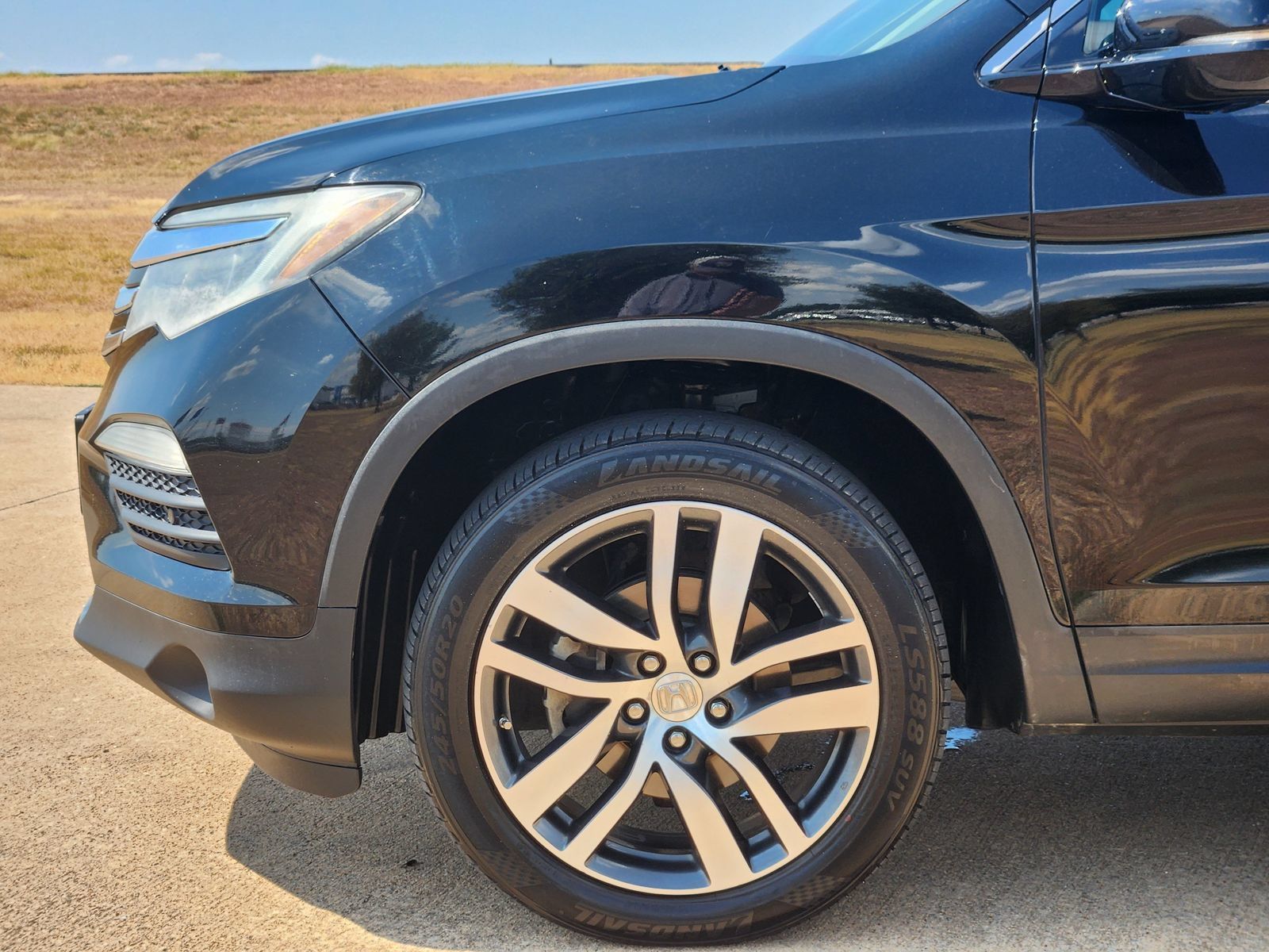 Used 2017 Honda Pilot Elite image 13