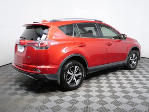 Used 2017 Toyota RAV4 XLE image 5