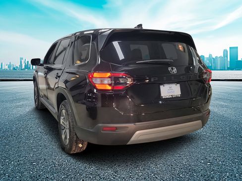 Certified 2023 Honda Pilot EX-L image 4