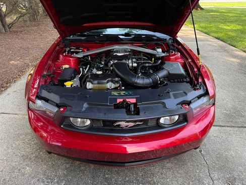 Used 2010 Ford Mustang GT Premium image 58