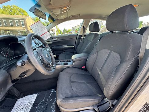 Used 2017 Kia Optima LX FWD image 9
