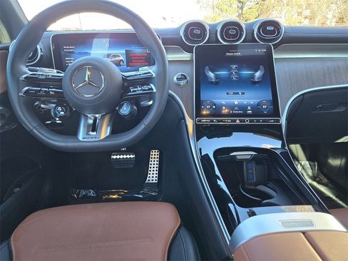 Used 2024 Mercedes-Benz GLC 43 AMG 4MATIC image 27