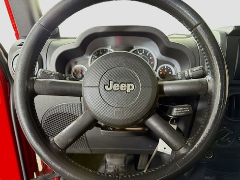 Used 2010 Jeep Wrangler Unlimited Sport image 14