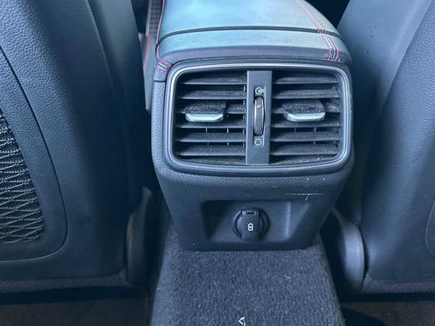 Used 2019 Genesis G70 2.0T Advanced w/ Sport Package image 15