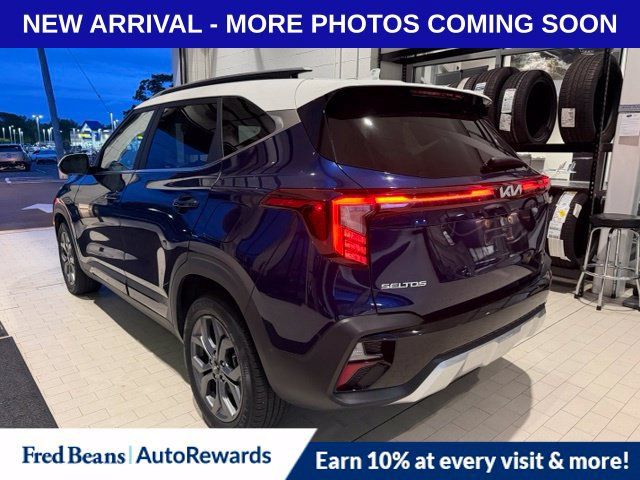 Used 2024 Kia Seltos S AWD/4WD image 5