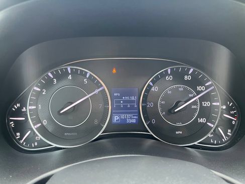 Used 2018 Nissan Armada Platinum w/ Captain Seat Package RWD image 21
